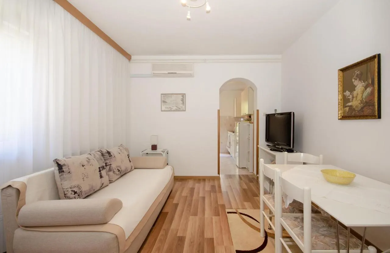 Apartments Bungavilia Rovigno
