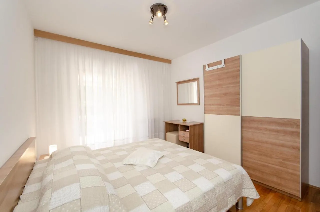Apartments Bungavilia Rovinj Croatia